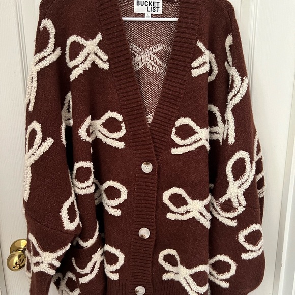 BUCKETLIST Women's Brown and Cream Bow Cardigan - Picture 1 of 4